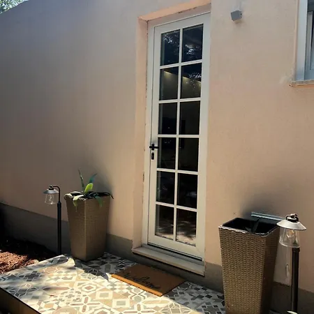 بيت للعطل Little Oasis